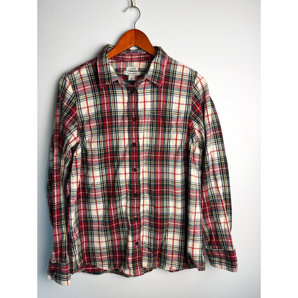 L.L. BEAN Flannel Shirt Womens Red Plaid Slightly Fitted Button Down Size M
